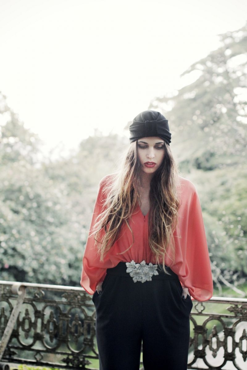 jumpsuit mono de vestir rojo con volante para boda arimoka